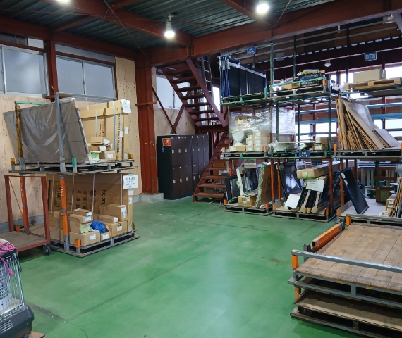 有限会社杉戸ウインドトーヨー住器の内観写真1