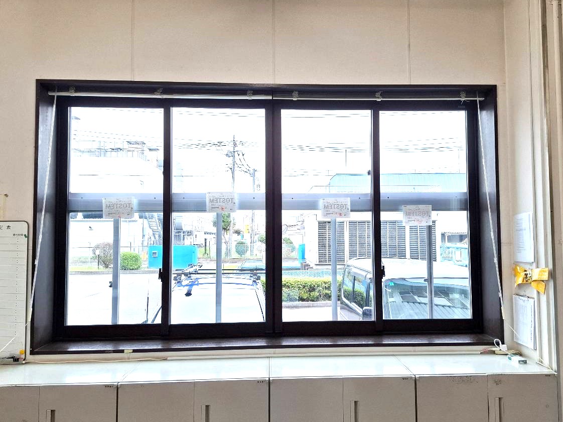 【久喜市】窓からの冷気で寒い！断熱したい！内窓インプラスを施工しました！